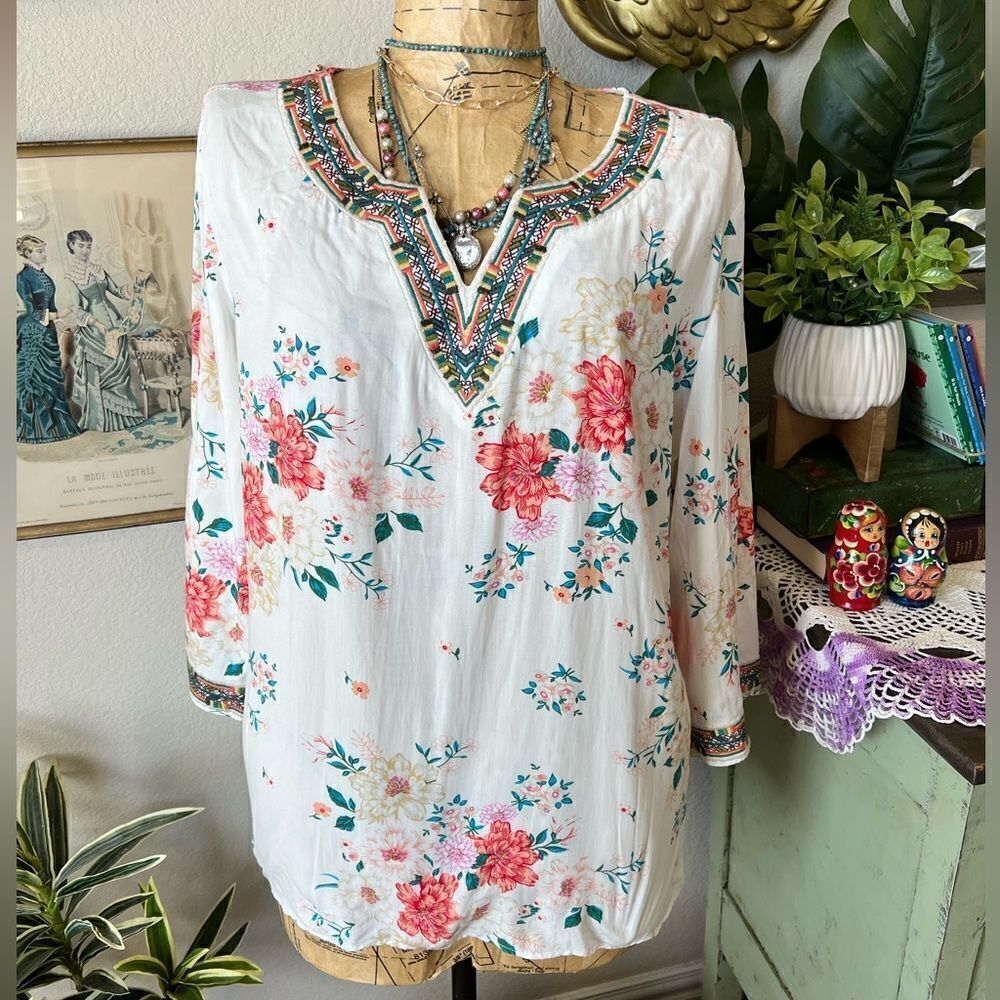 Linda Anderson White Coral Aqua Floral Boho Embroidery V Neck Blouse L Coastal